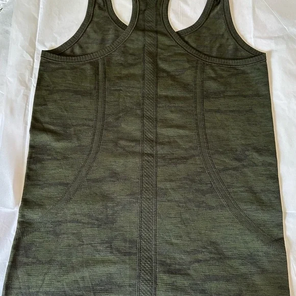 Lululemon swiftly tech - Picture 4 of 4